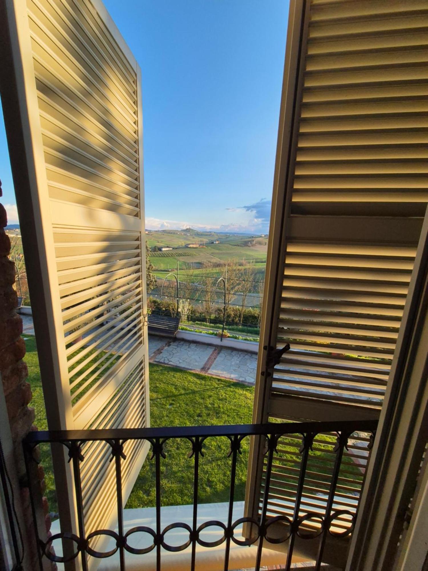 Locanda Del Boscogrande Montegrosso d'Asti Exterior photo