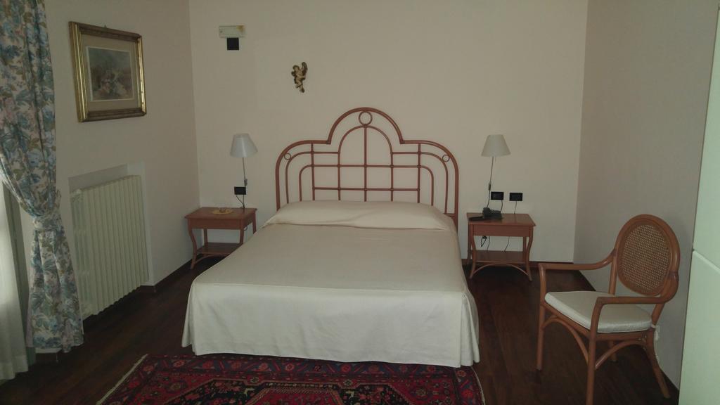 Locanda Del Boscogrande Montegrosso d'Asti Exterior photo